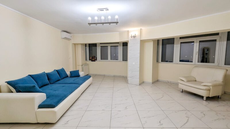 Alba Iulia Bd Unirii, 3 Camere 103 mp 2 bai, Refacut Total, Locuit, Birou