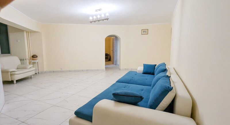 Alba Iulia Bd Unirii, 3 Camere 103 mp 2 bai, Refacut Total, Locuit, Birou