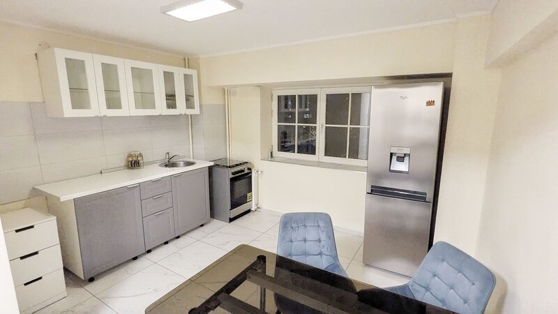 Alba Iulia Bd Unirii, 3 Camere 103 mp 2 bai, Refacut Total, Locuit, Birou