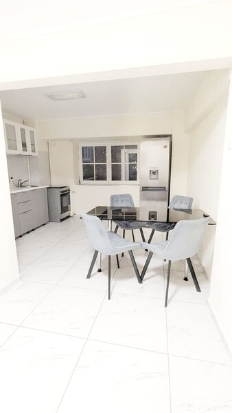 Alba Iulia Bd Unirii, 3 Camere 103 mp 2 bai, Refacut Total, Locuit, Birou